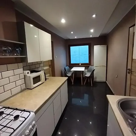 شقة Apartament Przy Dworcu *